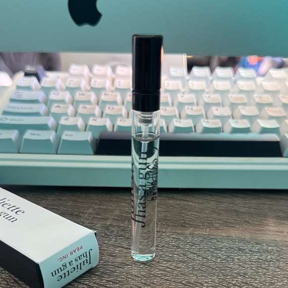 Juliette Has a Gun Perfume Box - Picture 2 of 2